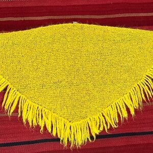 Vintage Tási Hellas 100% Mohair Shawl Scarf Yellow Hand Knit Greece Fringe